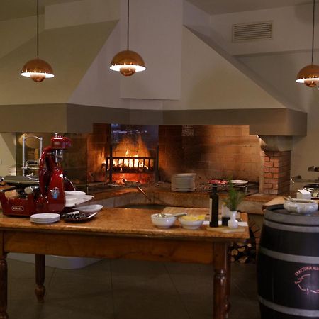Locanda Alla Porchetta Negrar Esterno foto