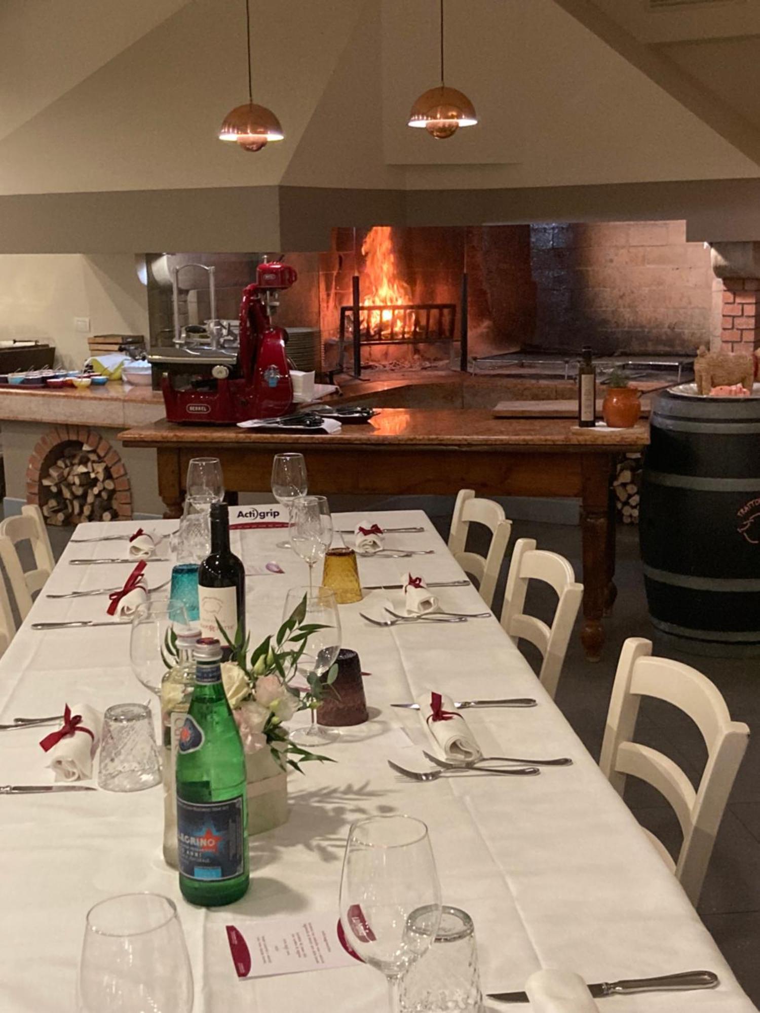 Locanda Alla Porchetta Negrar Esterno foto